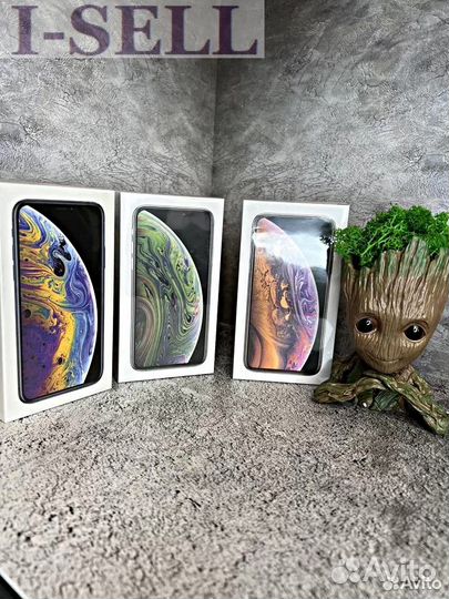 iPhone Xs, 64 ГБ