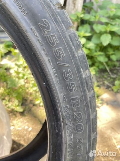 Nokian Tyres Hakkapeliitta 7 255/35 R20 97T