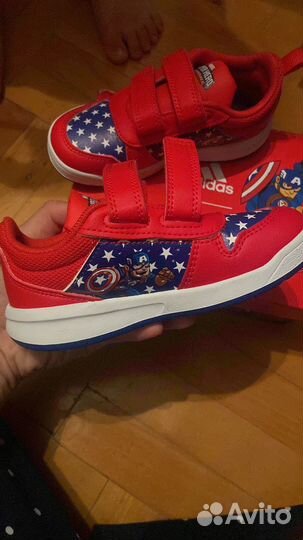 Кроссовки детские adidas 26 размер