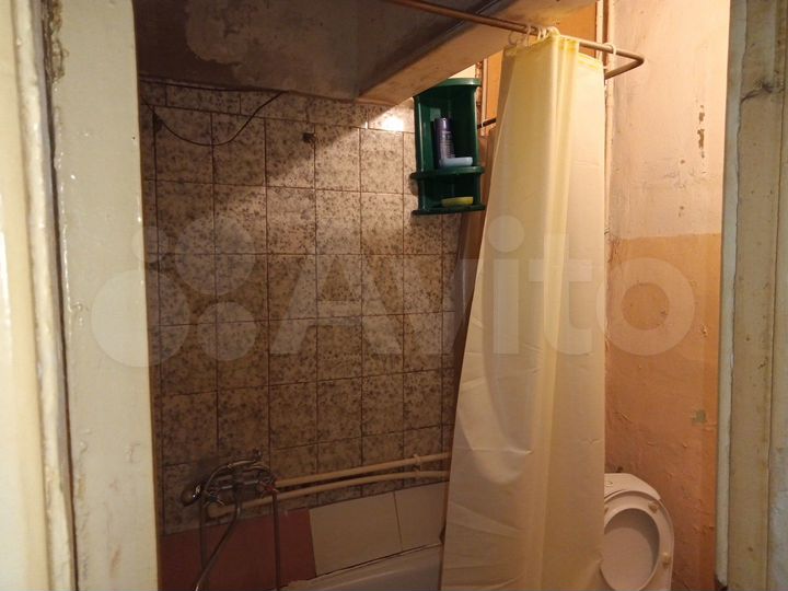 Комната 10,4 м² в 4-к., 1/5 эт.