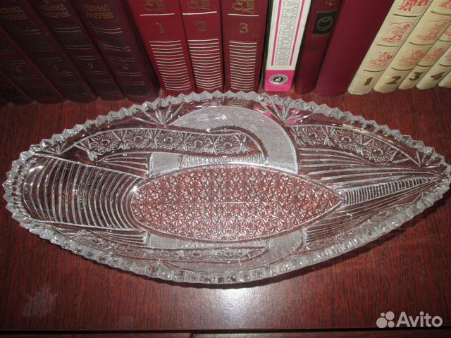 Большая хрустальная ваза