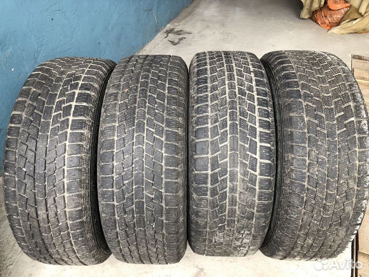 Hankook Nordik IS RW08 225/60 R17