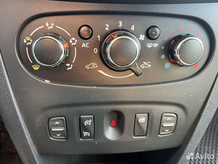 Renault Logan 1.6 МТ, 2014, 167 300 км