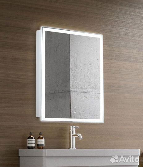 Зеркало-шкаф на заказ