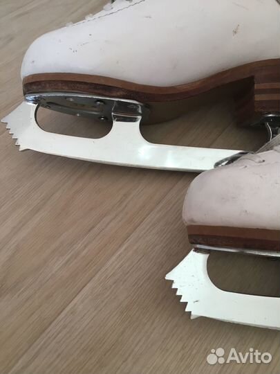 Фигурные коньки jackson размер 2,5