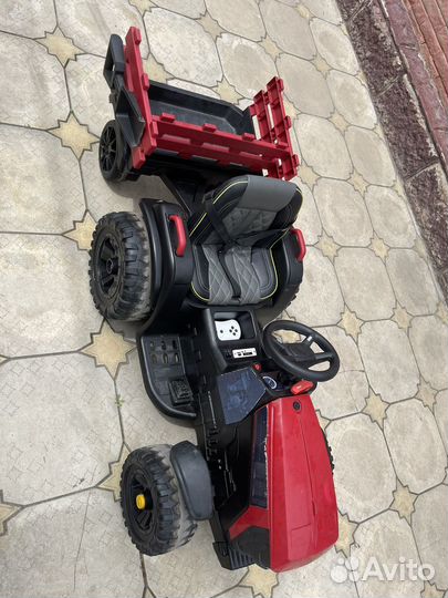 Детский электромобиль трактор с прицепом