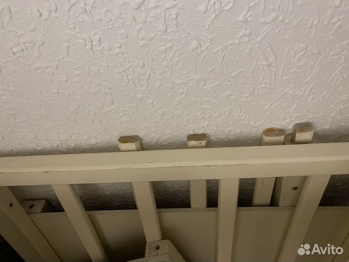 Детская кроватка овальная/круглая с маятником