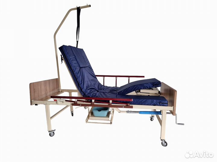Медицинская кровать для инвалидов