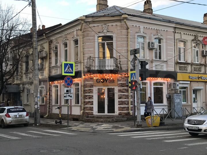 Угловое помещение в стиле лофт в центре, 100 м²