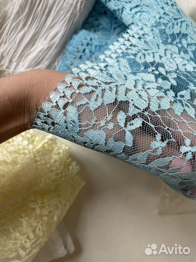 Широкое кружево цена за 23м