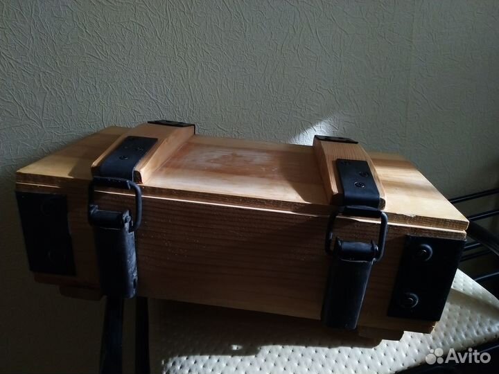 Сундучок мужчины стильный