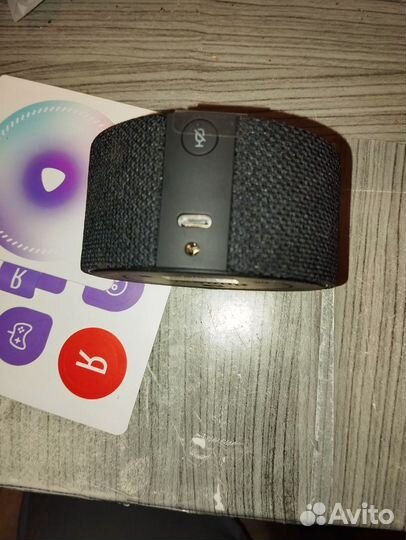 Яндекс станция мини с Алисой