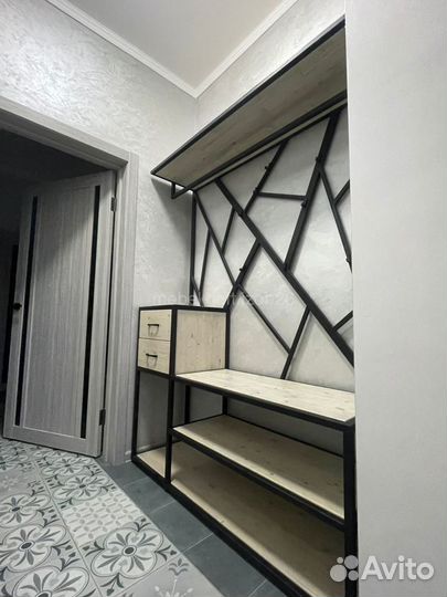 Вешалка в прихожую