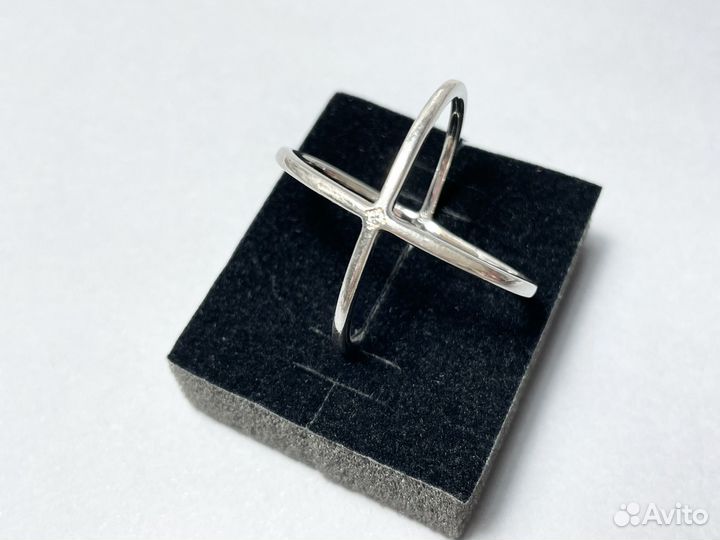 Серебряное кольцо