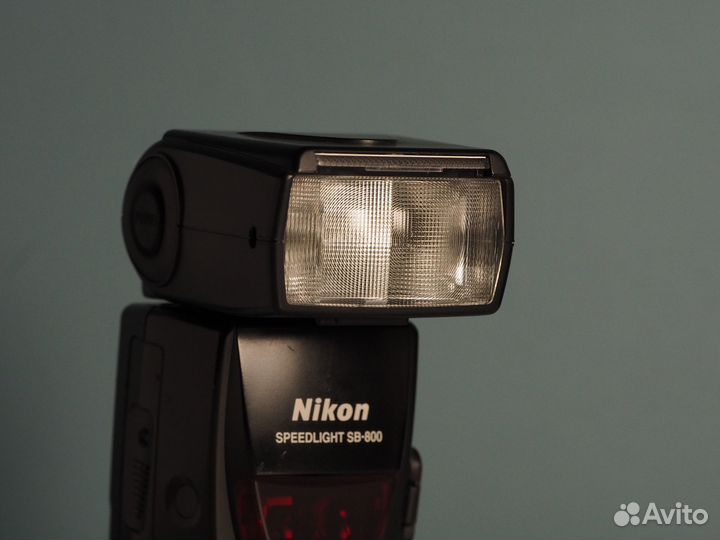 Nikon Speedlight SB-800