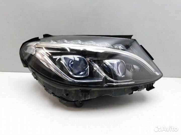 Фара правая Mercedes-Benz C-Class