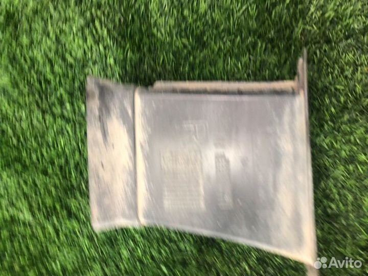 Воздуховод охлаждения тормозов передний правый Bmw