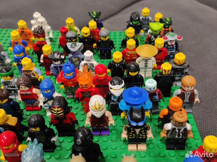 Lego минифигурки. Оригинал