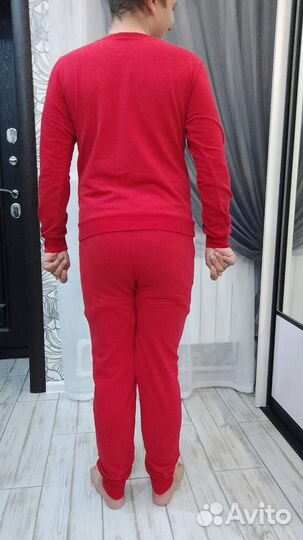 Спортивный костюм женский