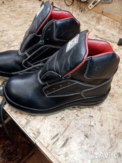 Ботинки, лапоть