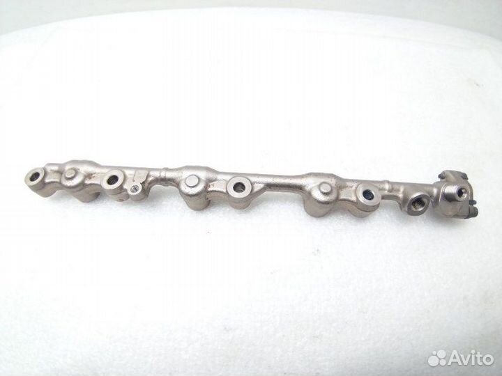 Топливная рейка (рампа) левая Lexus Rx450H GYL25