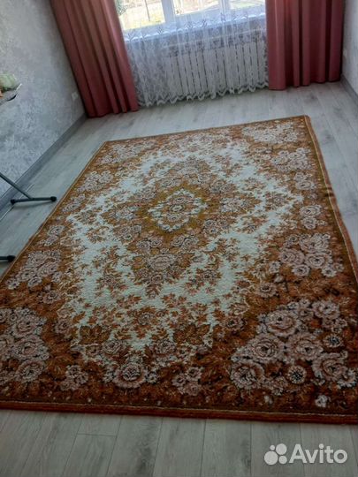 Ковер бу шерстяной