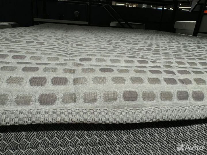 Матрас новый 180х200