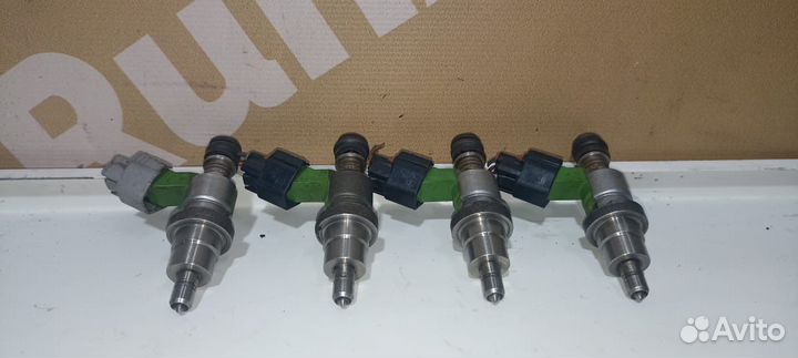 Топливная форсунка 1Az-fse 1Az fse 2AZ-FSE 2azfse