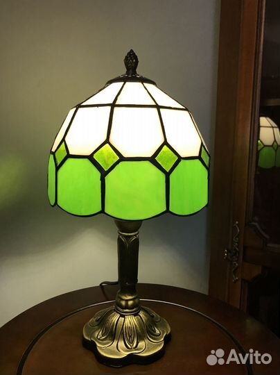 Лампа настольная в стиле Тиффани новая