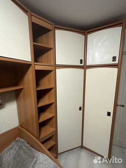 Модульная мебель в дескую(подростковую)комнату