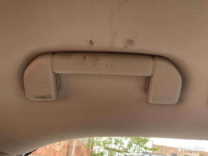 Nissan Patrol Y62 Ручки потолка