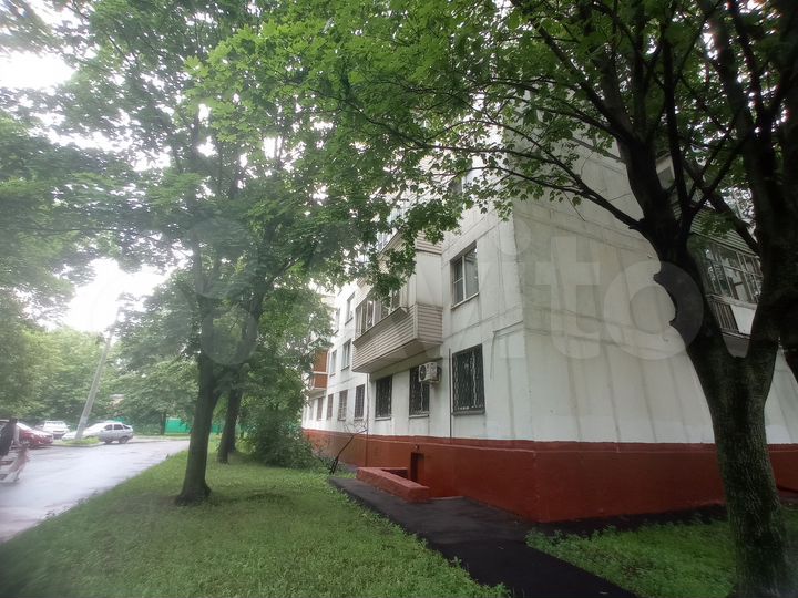 2-к. квартира, 49 м², 2/12 эт.