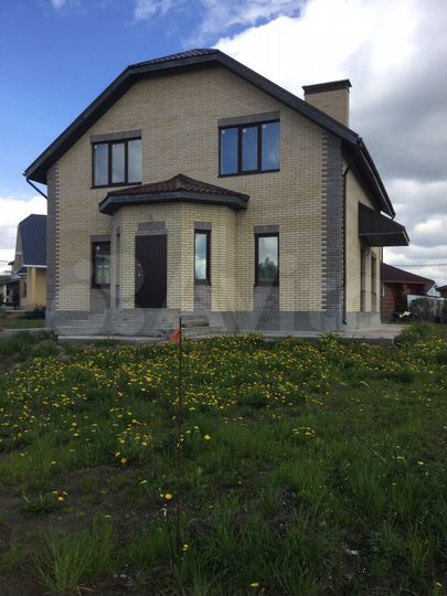 Дом 167 м² на участке 8,5 сот.