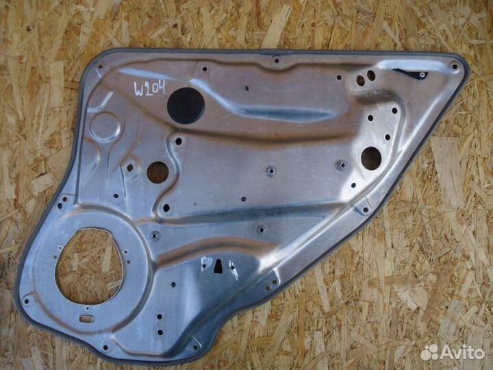 Кронштейн Mercedes-Benz C-Class W204 271.860