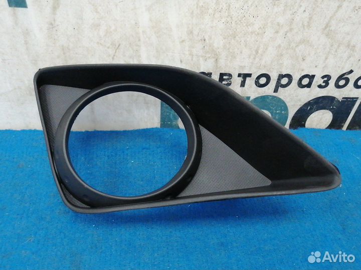 Накладка на птф правая 81481-12090 Toyota Corolla