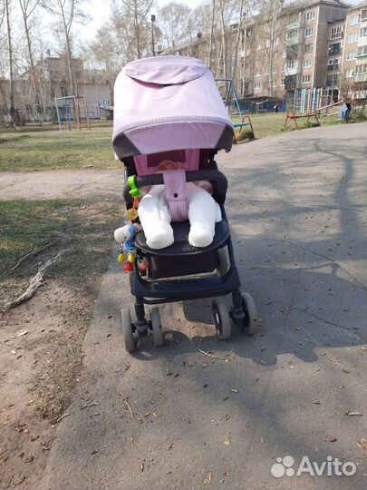 Прогулочная коляска