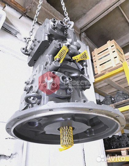 Гидравлический насос Komatsu PC200-7 708-2L-00300