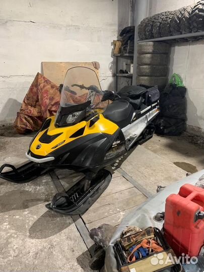 Brp ski-doo skaldic 2012 550