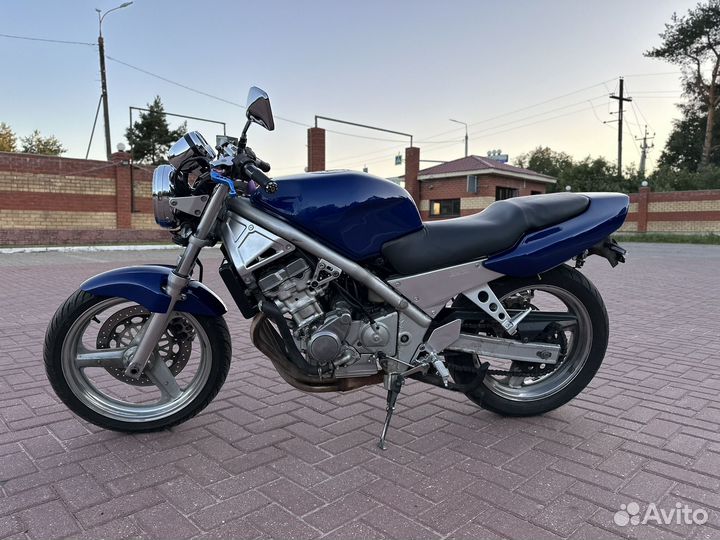 Honda CB-1