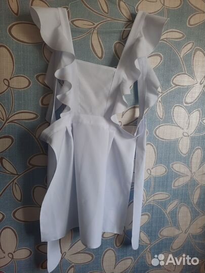 Школьный фартук на выпускной и последний звонок