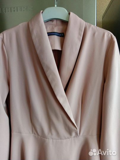 Платье пышное 42-44 размер