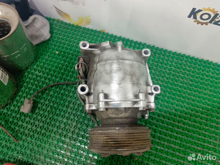 Компрессор кондиционера Nissan Primera p11