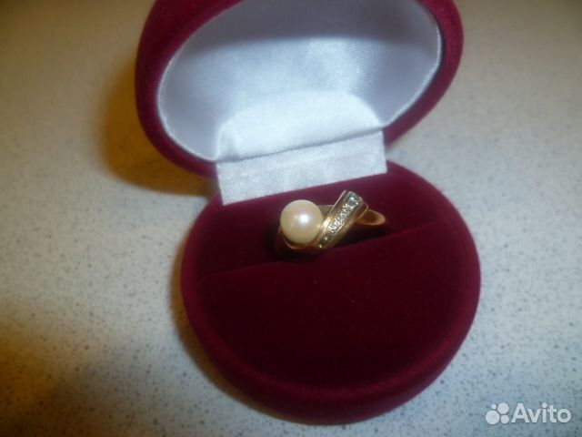 Кольцо с бриллиантами и жемчугом