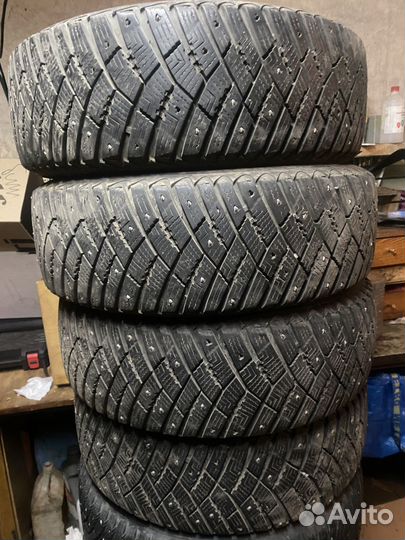 Goodyear UltraGrip 195/65 R15