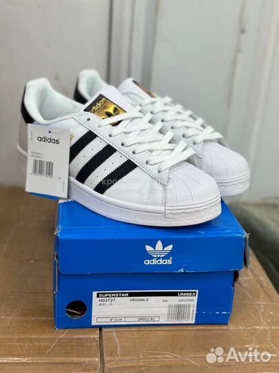 Adidas superstar