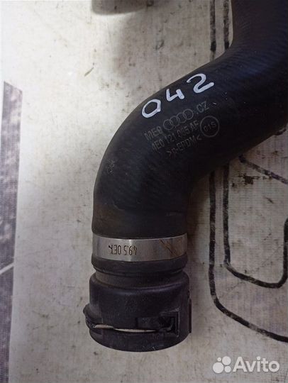 Патрубок системы охлаждения Audi A8 D3 4.2 BVJ