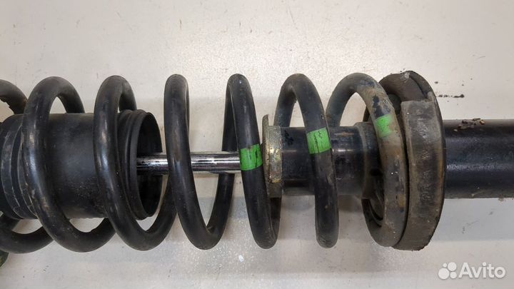 Амортизатор подвески левый задний BMW 7 E38