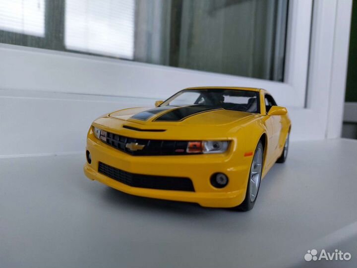 1:18 Chevrolet Camaro SS 2010