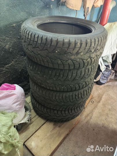 Toyo Winter Tranpath MK3 235/55 R18