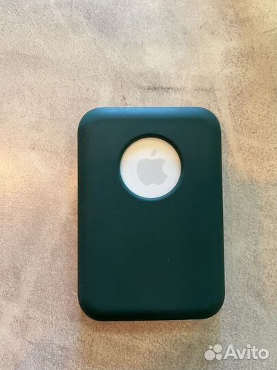 Повербанк apple